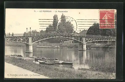 AK Le Perreux, La Passerelle