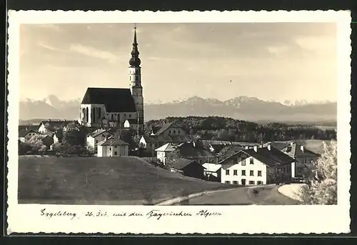 AK Eggelsberg, Teilansicht mit Kirche, Alpenpanorama