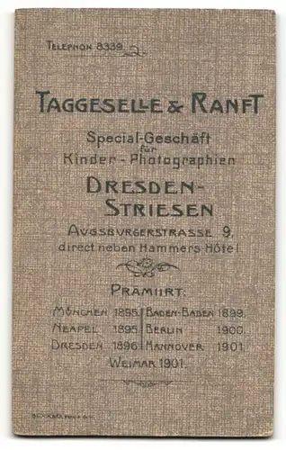 Fotografie Taggeselle & Ranft, Dresden-Striesen, Niedliches Geschwisterpaar in modischen Kleidern