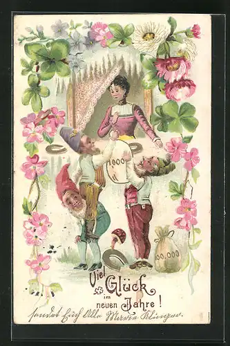Präge-Lithographie Zwerge reichen Frau am Fenster Geldsack, Hufeisen, Kleeblätter, Blumen