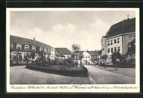 AK Neustadt-Waldnaab, Kinderheim Wöllershof, Innenhof mit Veranstaltungs- u. Wirtschaftsgebäuden