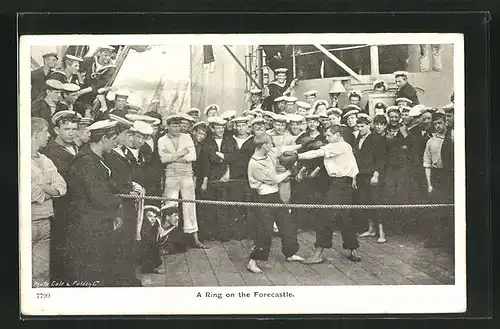 AK Boxer messen sich bei einem Kampf auf einem Kriegsschiff, A Ring on the Forecastle