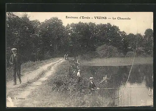 AK Vezins, La Chaussée, Angler am See