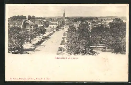 AK Mourmelon-le-Grand, Hauptstrasse mit Blick zur Kirche