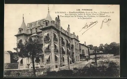 AK Lourdes, Confort-Hotel, Eckfassade mit Markisen