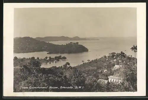 AK Grenada, View from Government House, Blick auf Häuser und Küste