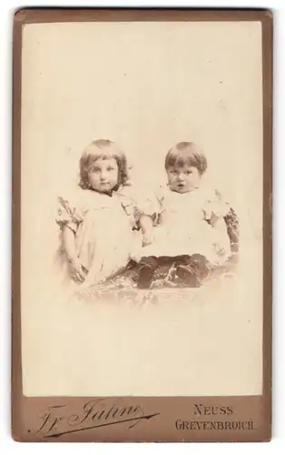 Fotografie Fr. Jähne, Neuss & Grevenbroich, Portrait zwei kleine Geschwister