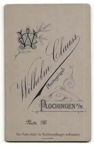 Fotografie Wilhelm Clauss, Plochingen, Portrait Kleinkind in Leibchen