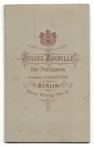 Fotografie Julius Zschille, Berlin, Mann mit Schnauzer