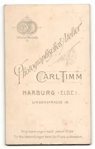 Fotografie Carl Timm, Harburg a. E., Portrait junge Schönheit in elegant bestickter Bluse