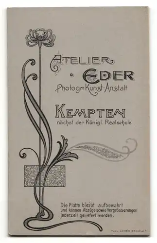 Fotografie Atelier Eder, Kempten, Portrait Frau mit zusammengebundenem Haar