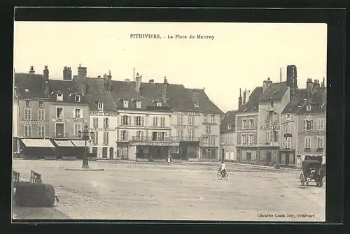 AK Pithiviers, La Place du Martroy