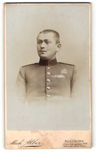 Fotografie Mich. Alber, Augsburg, junger Soldat in Uniform