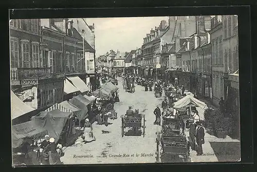 AK Romorantin, La Grande Rue et le Marché