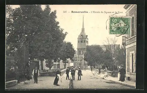 AK Romorantin, L`Entree du Square et le Pont