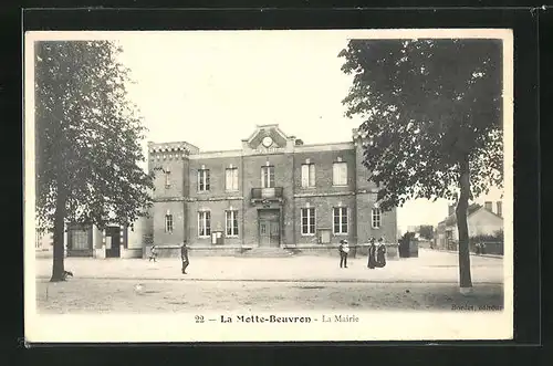 AK La Motte-Beuvron, La Mairie