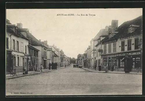 AK Arcis-sur-Aube, La Rue de Troyes