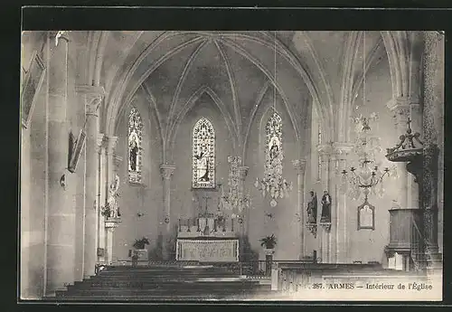 AK Armes, Interieur de l`Eglise