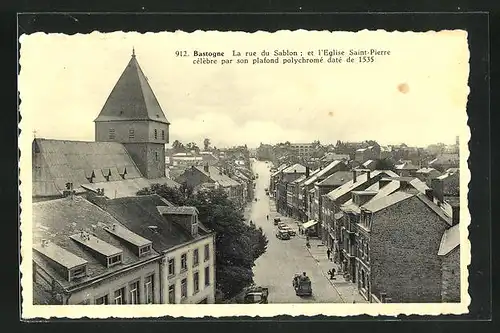 AK Bastogne, La rue du Sablon et Eglise St-Pierre