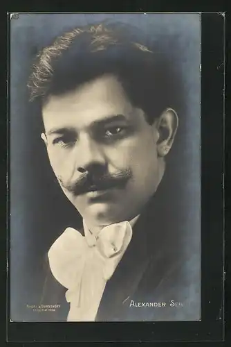 AK Schauspieler Alexander Serald mit Fliege
