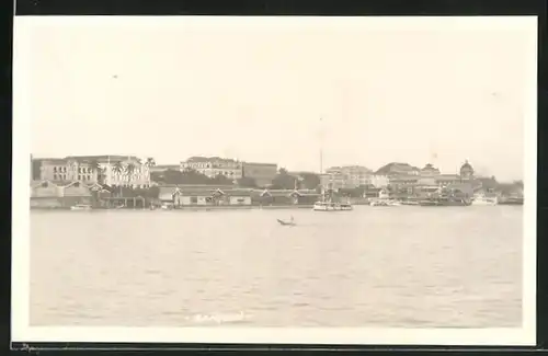 AK Rangoon, Ortsansicht vom Meer auf Häuser und Schiffe