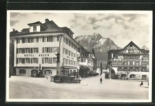 AK Küssnacht, Dorfplatz mit Pilatus