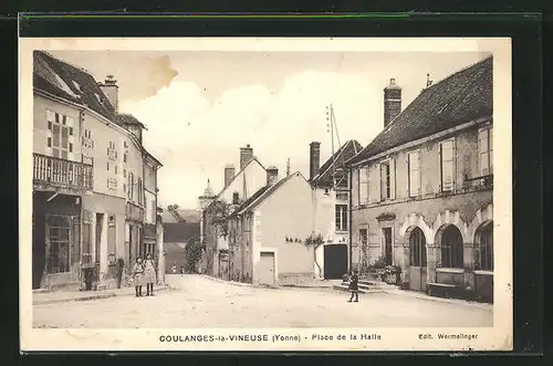 AK Coulanges-la-Vineuse, Place de la Halle