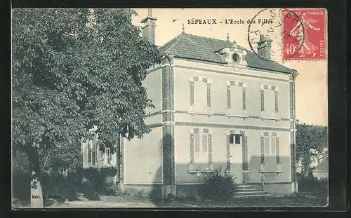 AK Sepeaux, L`Ecole des Filles