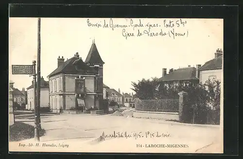 AK Laroche-Migennes, Blick auf Strassenkreuzung mit Häusern