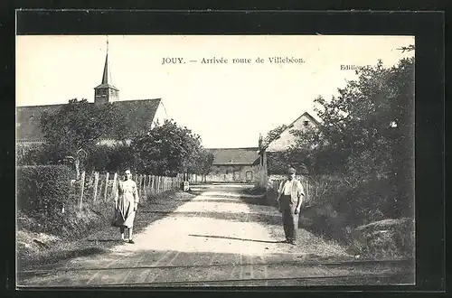 AK Jouy, Arrivee route de Villebeon, Kirchturm