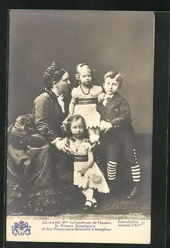 AK Madame la Comtesse de Flandre, le Prince Baudoin et les Princesses Henriette & Josephine