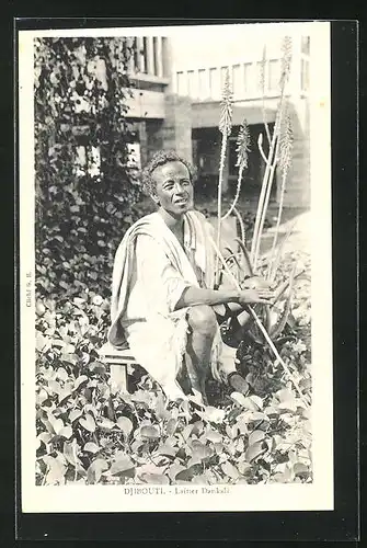 AK Djibouti, Laitier Dankali, Mann in Garten