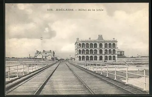AK Adelaide, Hôtel de la jetée