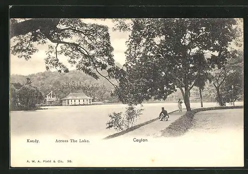 AK Kandy, Across the Lake, Uferpromenade an See