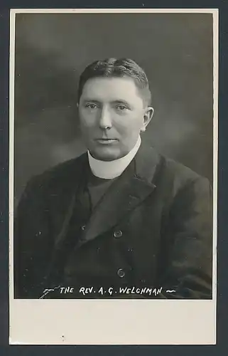AK Reverend A. G. Welchman, Geistlicher