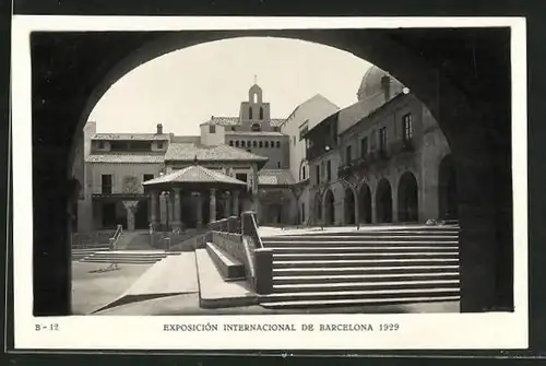 AK Barcelona, Exposicion 1929, Pueblo Espanol, Un angulo de la Plaza Mayor