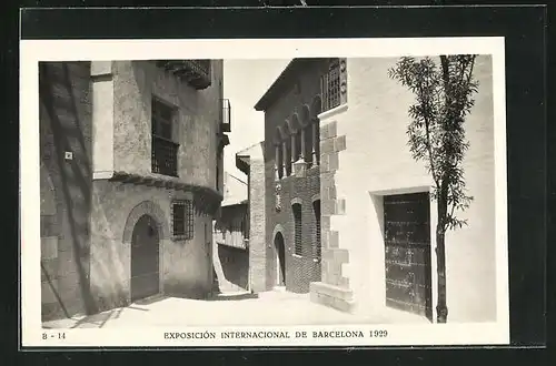 AK Barcelona, Exposicion Internacional 1929, Pueblo Espanol, Calle de Cervantes desde la Plaza de la Iglesia