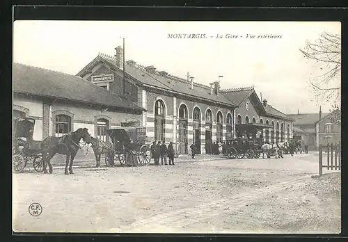 AK Montargis, La Gare, Bahnhof