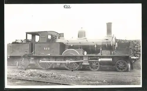 Foto-AK englische Eisenbahn Kennung 522 mit Lokführer