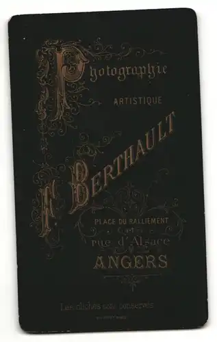 Fotografie F. Berthault, Angers, Portrait Mann im Jacket mit Bart