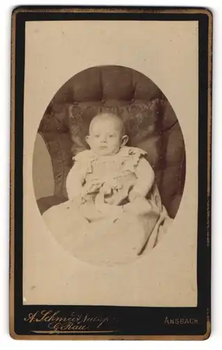 Fotografie A. Schmidt Nachfolger, Ansbach, Baby mit Segelohren