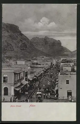 AK Aden, Main Street