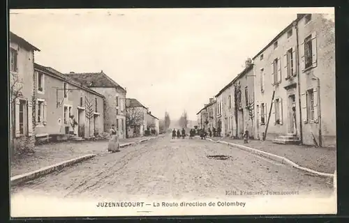 AK Juzennecourt, La Route direction de Colombey, Häuserzeilen