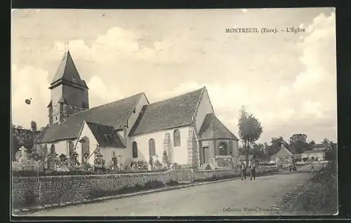 AK Montreuil, L`Eglise, Kirche mit Grabsteinen, Strassenansicht