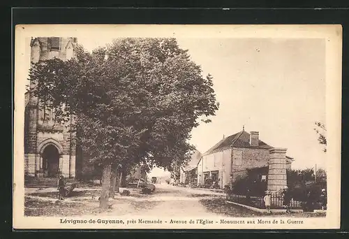 AK Lèvignac-de-Guyenne, Avenue de l`Eglise-Monument aux Morts de la Guerre