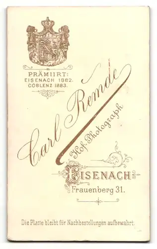 Fotografie C. Remde, Eisenach, Portrait charmanter Herr im Anzug mit Schnauzbart