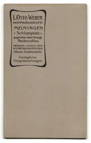 Fotografie L. Otto Weber, Meiningen, Portrait bürgerlicher Herr im Anzug mit Schnauzbart und Zwicker