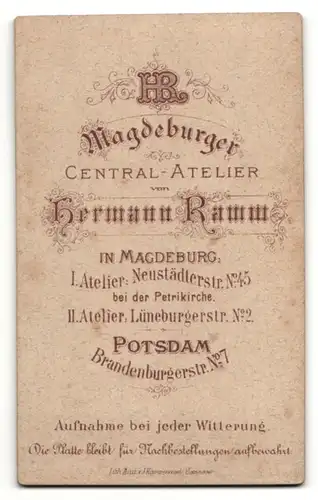 Fotografie Hermann Ramm, Magdeburg & Potsdam, Portrait Mutter mit Säugling