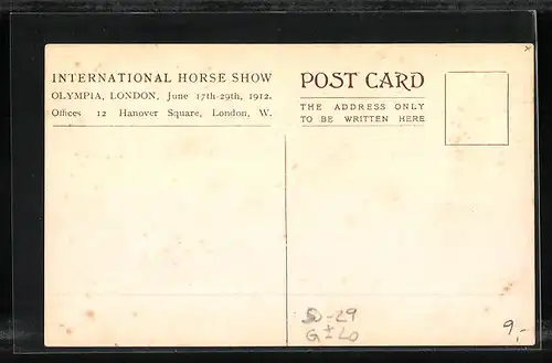 AK London, International Horse Show, Olympia, 1912, Kutsche erhält frische Pferde