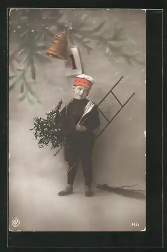 AK Schornsteinfeger, Junge ist verkleidet mit Leiter, hält Mistelzweig, Glocke und Kalenderblatt